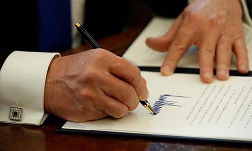 TrumpSign